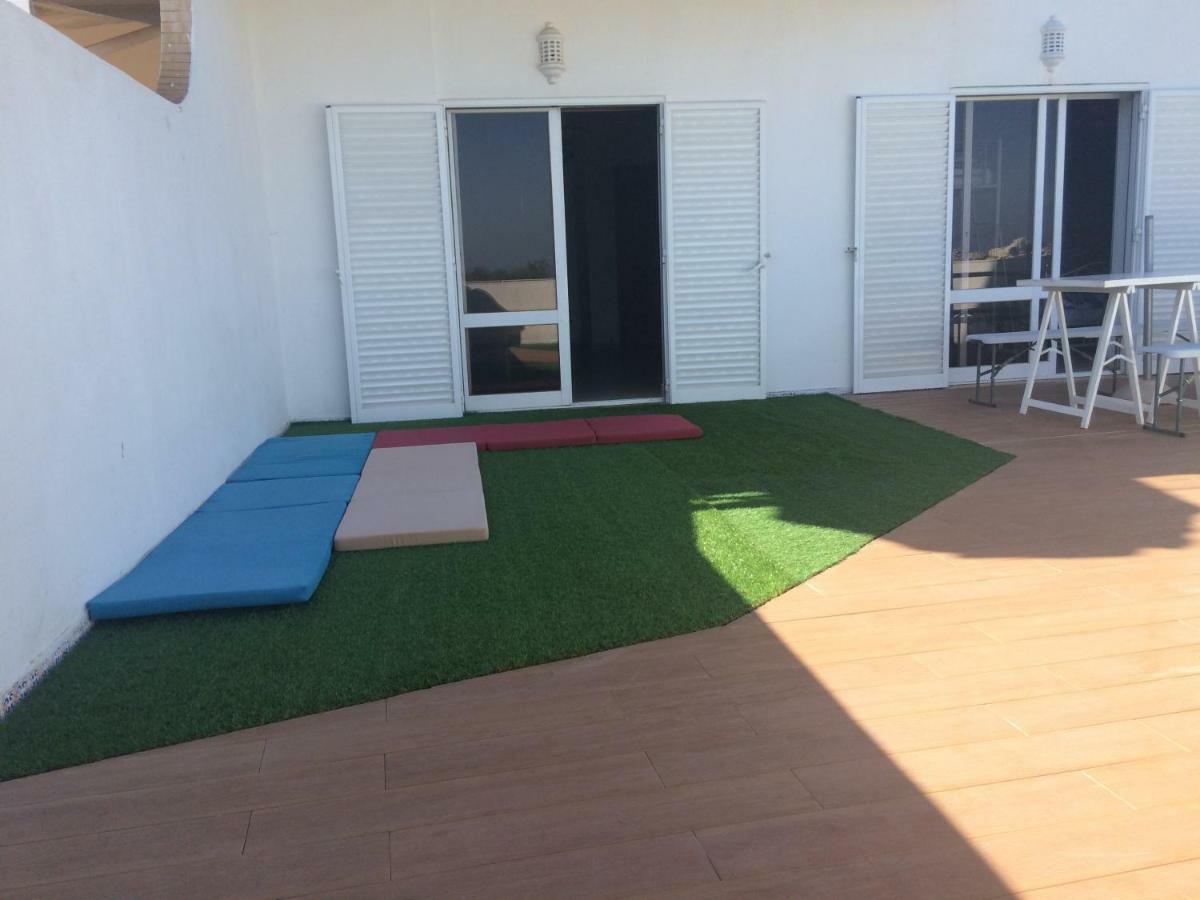 Family & Friends Apartments Alvor Esterno foto